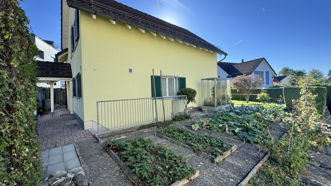 6 ½-Zimmer-Einfamilienhaus, Foto 4 von 10