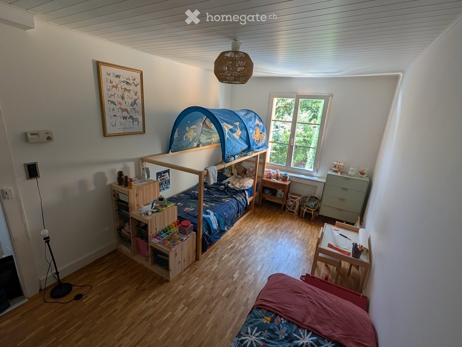 5 rooms apartment