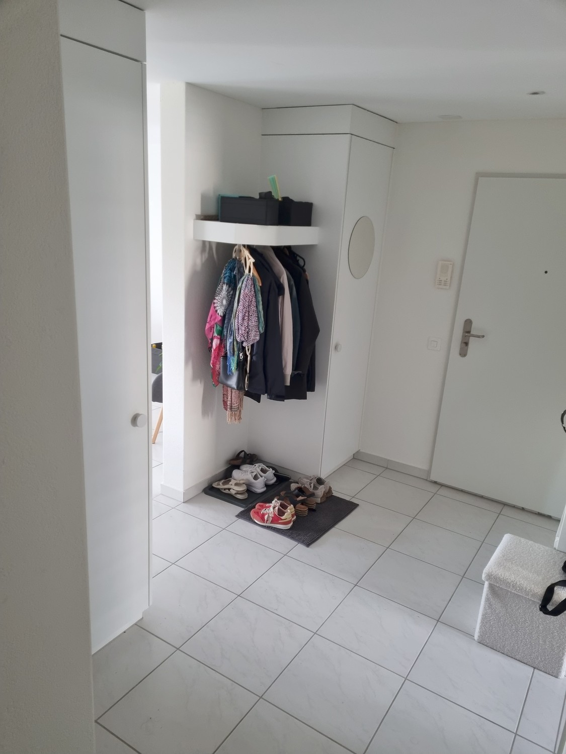 Appartement de 3 ½ pièces
Commerces ainsi que gare/station de bus à proximité immédiate, photo 3 sur 5