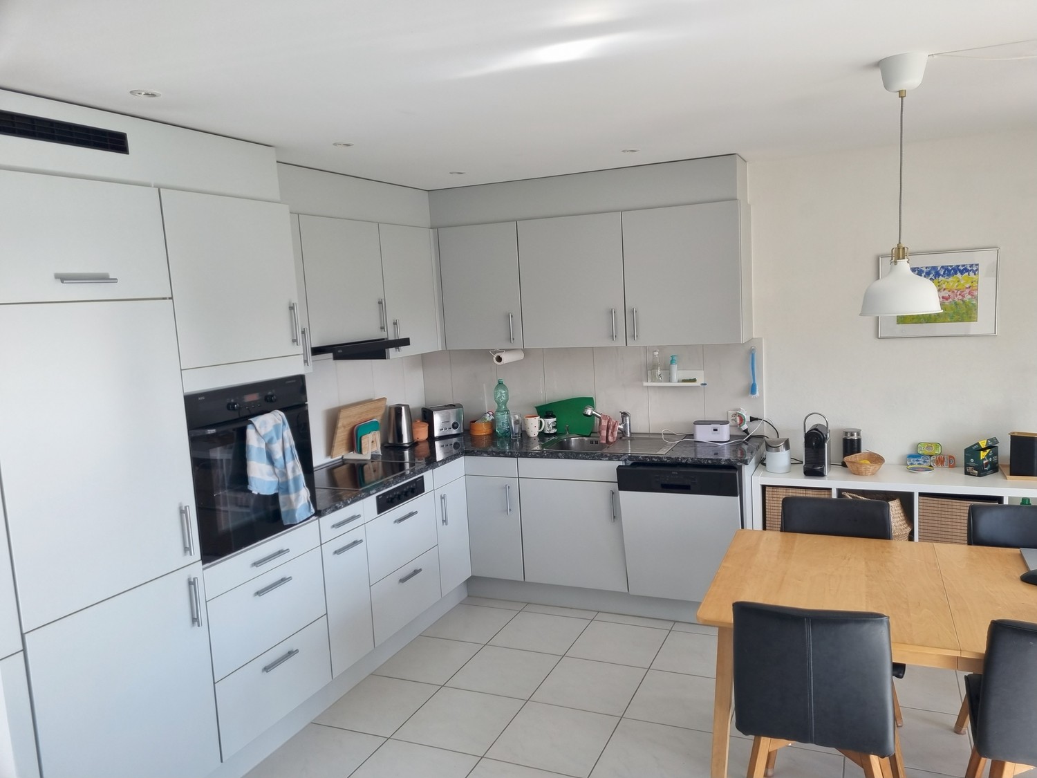 Appartement de 3 ½ pièces
Commerces ainsi que gare/station de bus à proximité immédiate, photo 2 sur 5