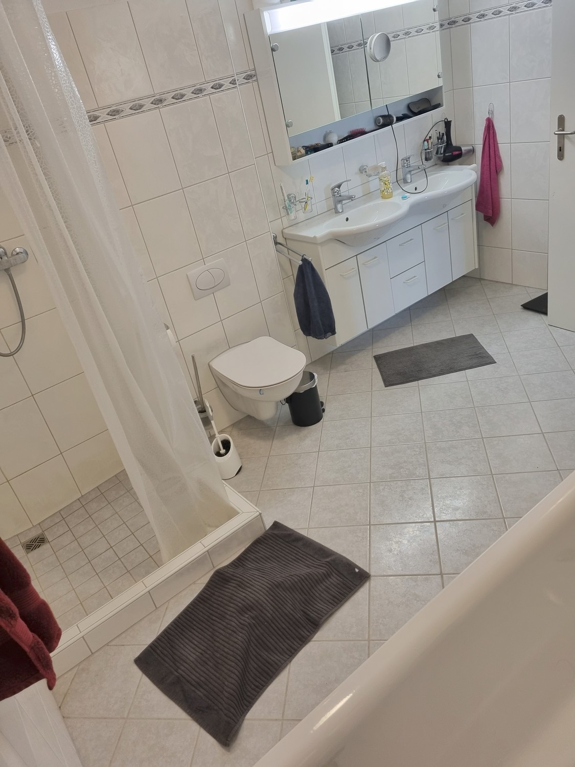 Appartement de 3 ½ pièces
Commerces ainsi que gare/station de bus à proximité immédiate, photo 5 sur 5
