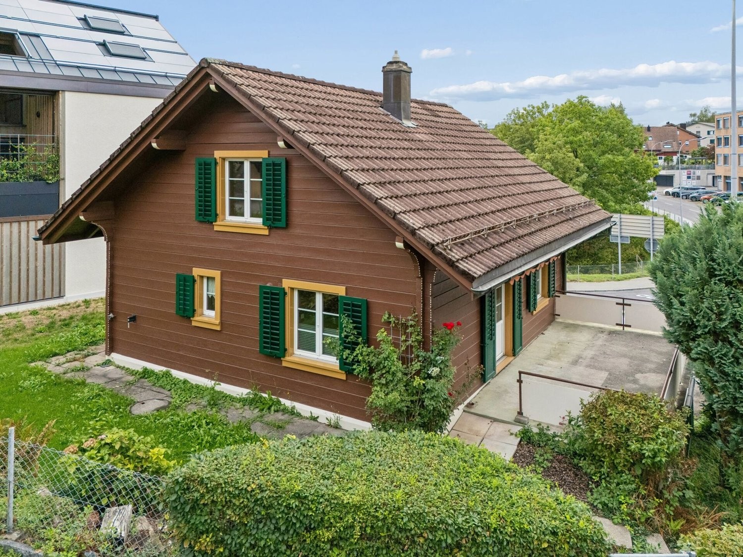 329m² building land