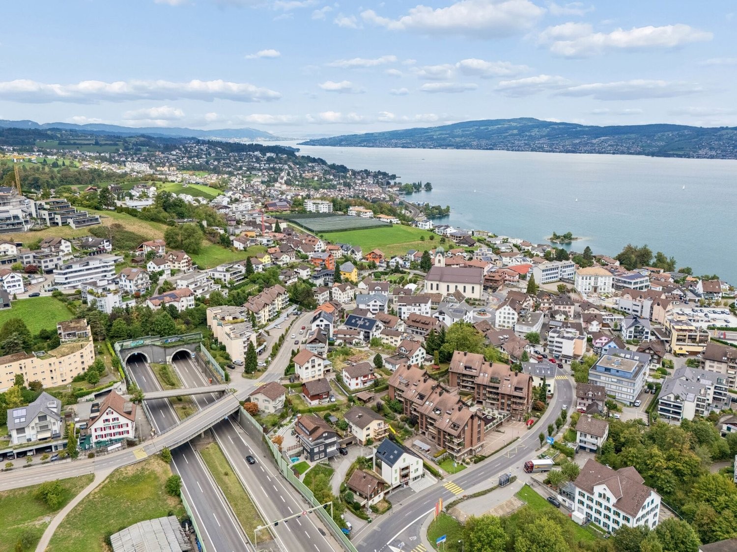 329m² building land
