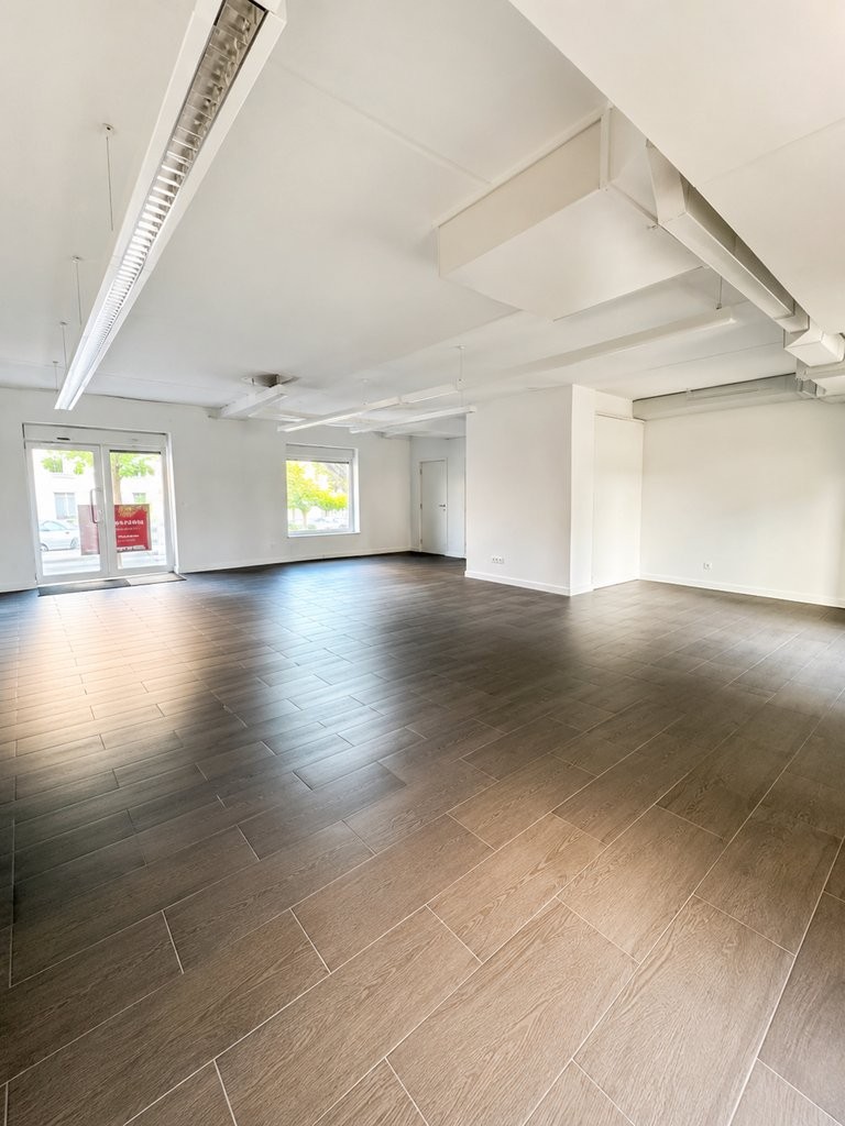 76m² negozio