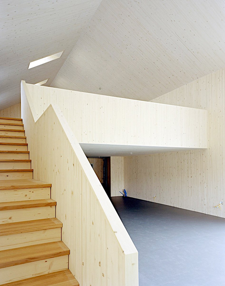 320m² office