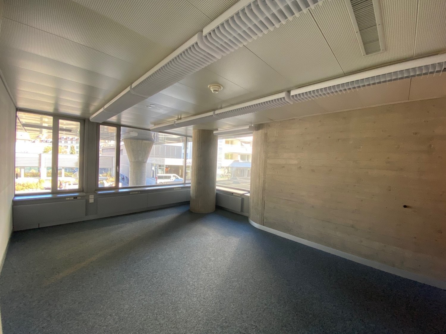 27m² office