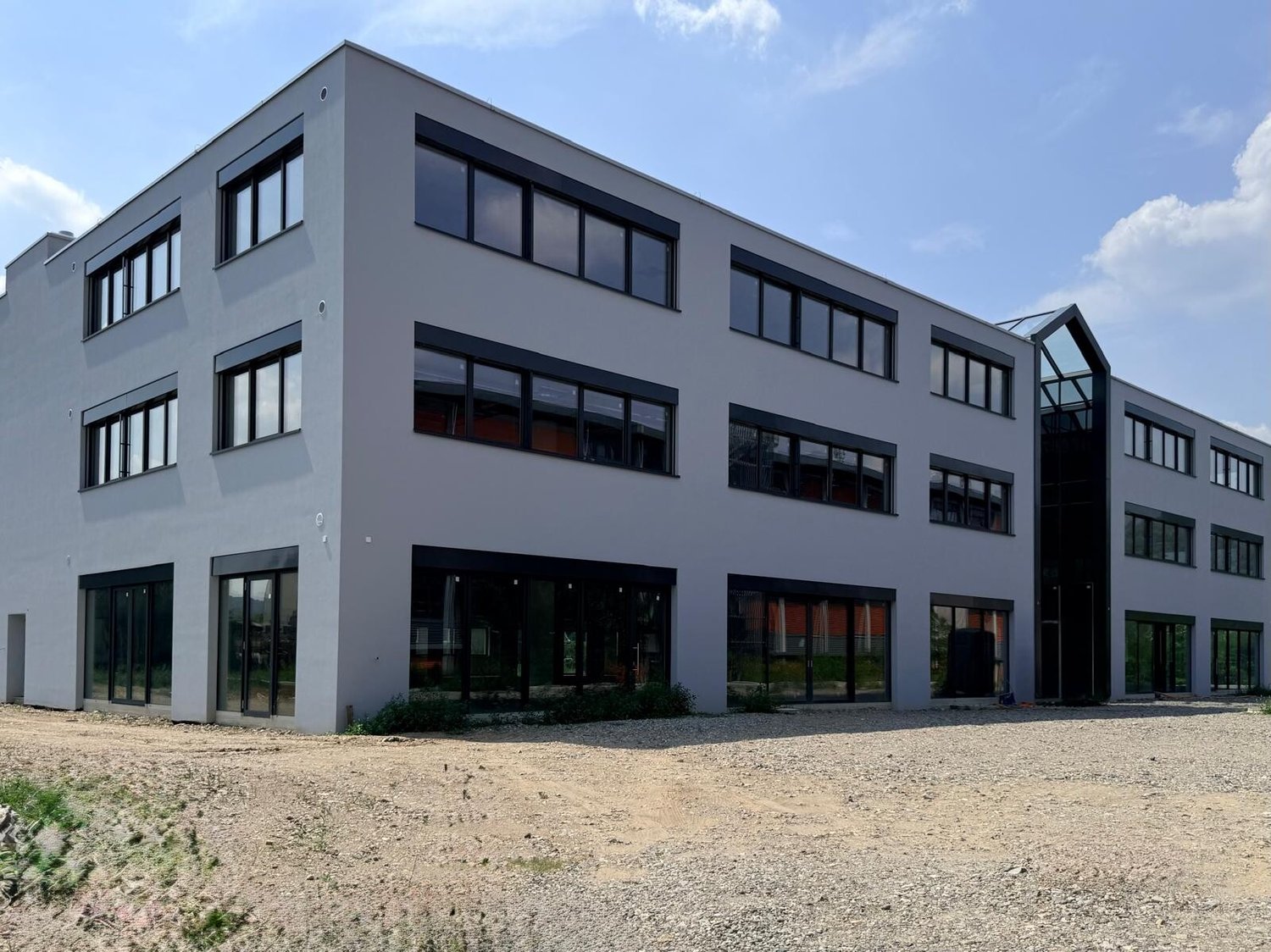 488m² Labor