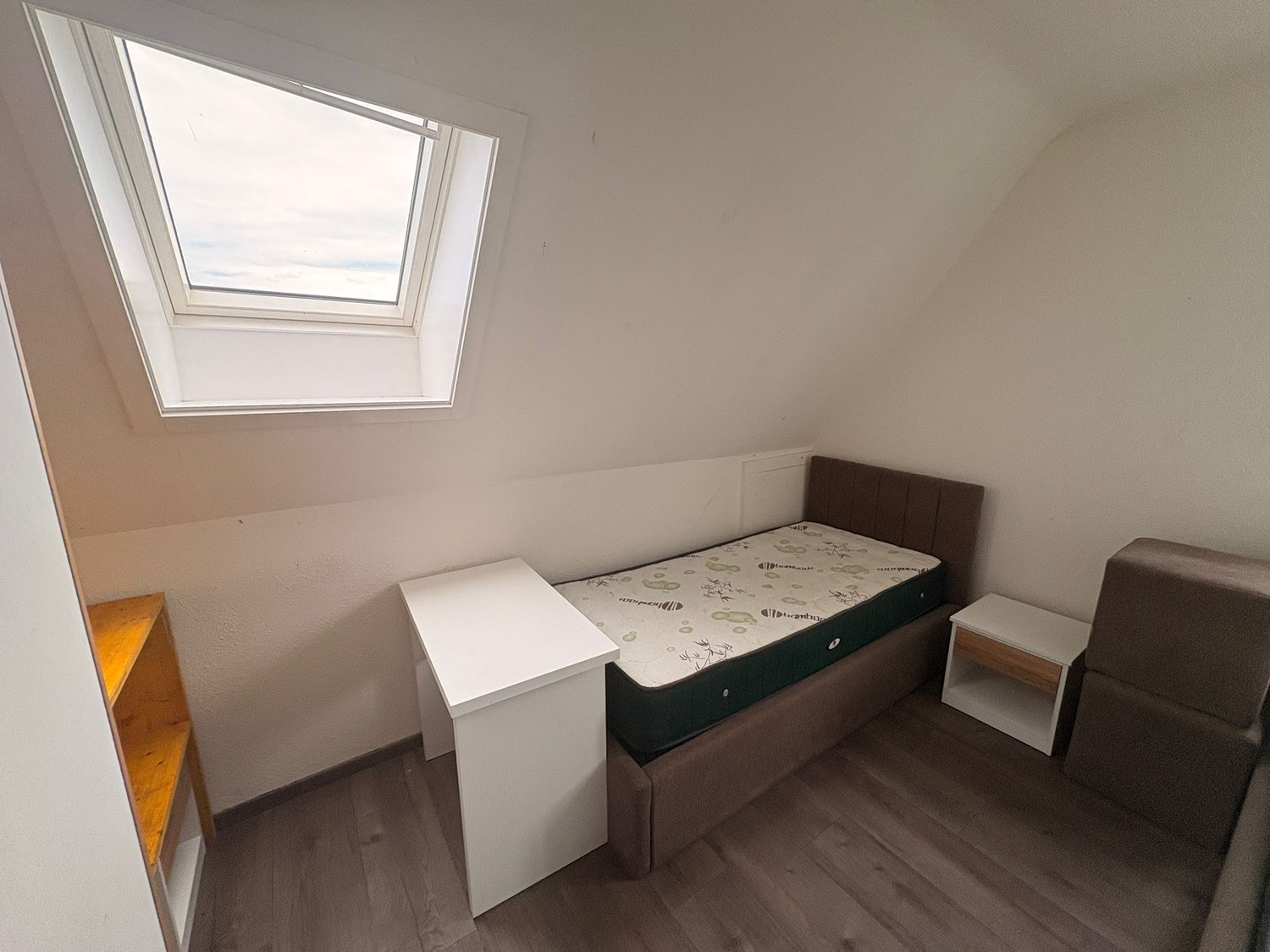 1 room furnished flat, Foto 3 von 8
