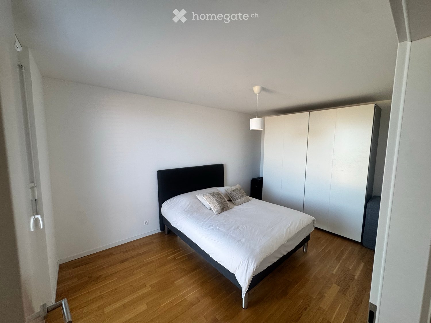 1 Zimmer Einzelzimmer, Foto 1 von 2
