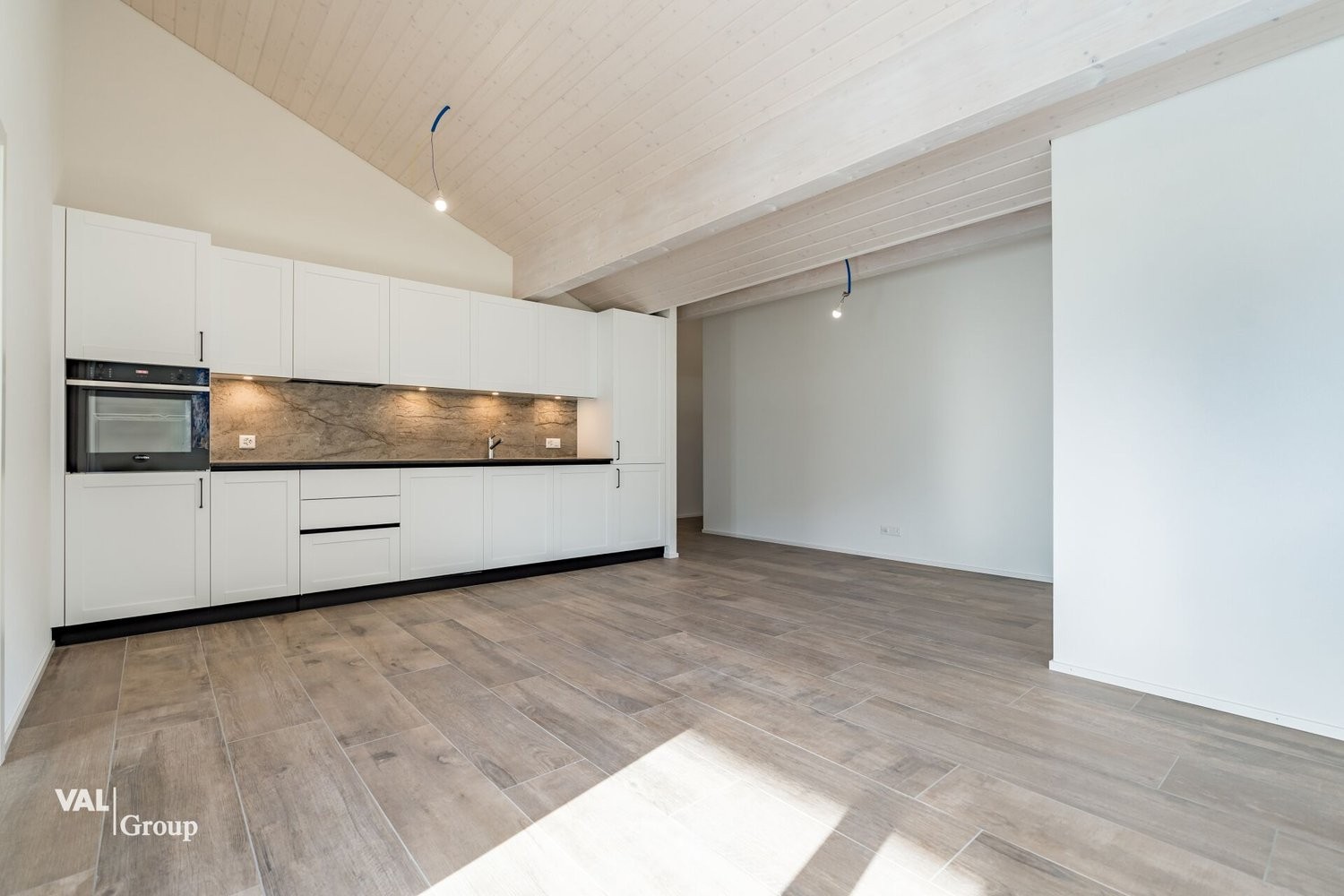 4 ½ Zimmer Attikawohnung, Foto 1 von 10