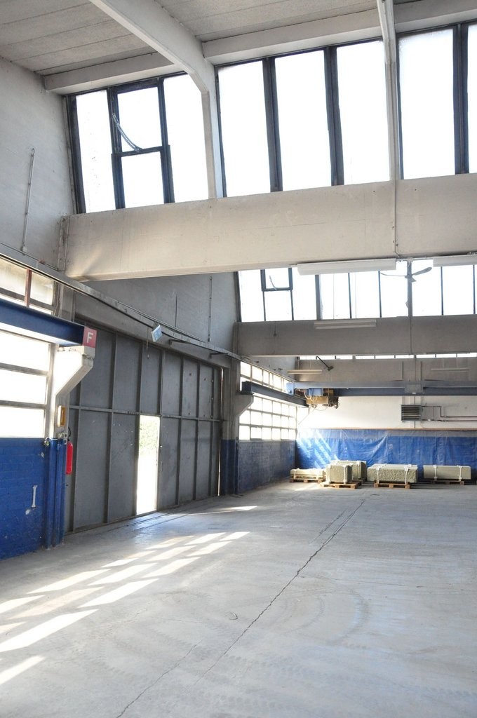 1100m² commercial, photo 3 of 6