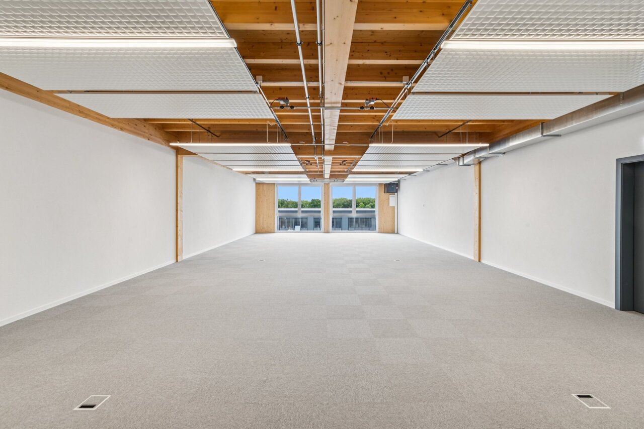 126m² Büro, Foto 1 von 10