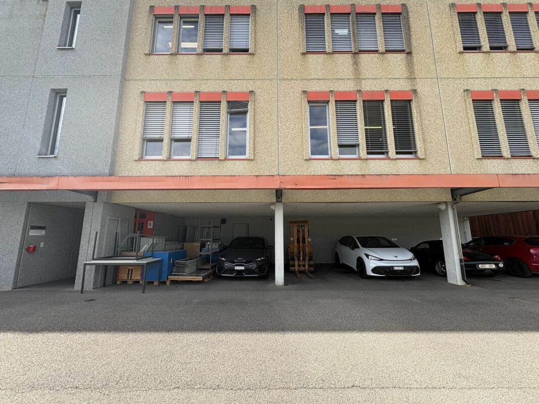 660m² commercial