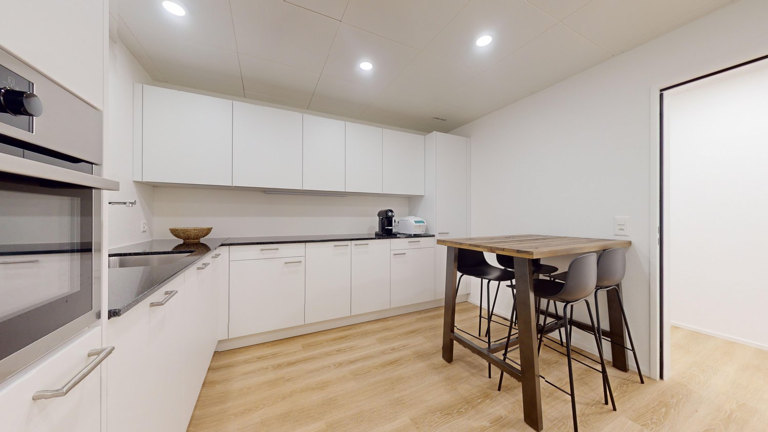 83m² office, Foto 1 von 6