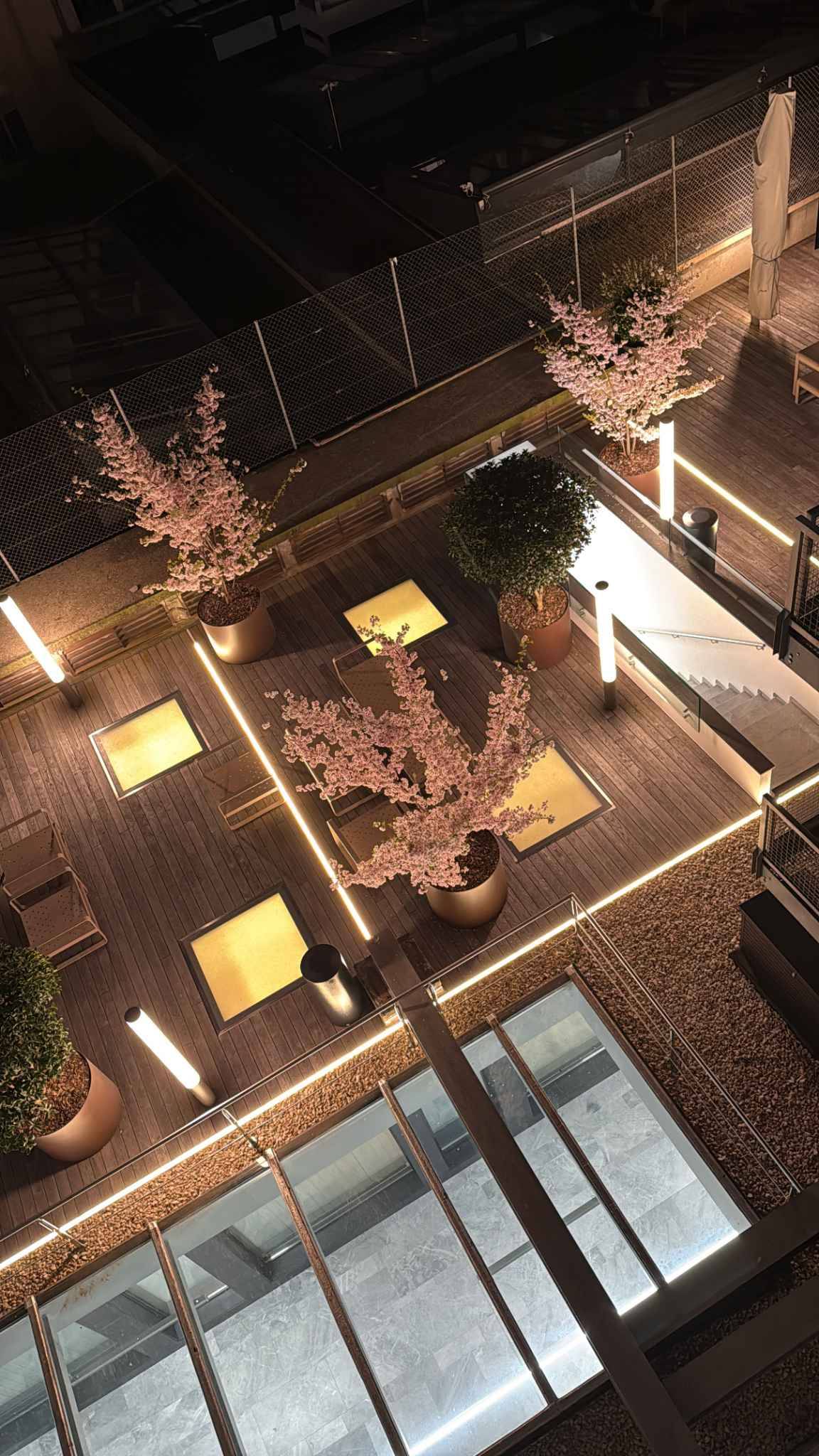 289m² Büro, Foto 7 von 9
