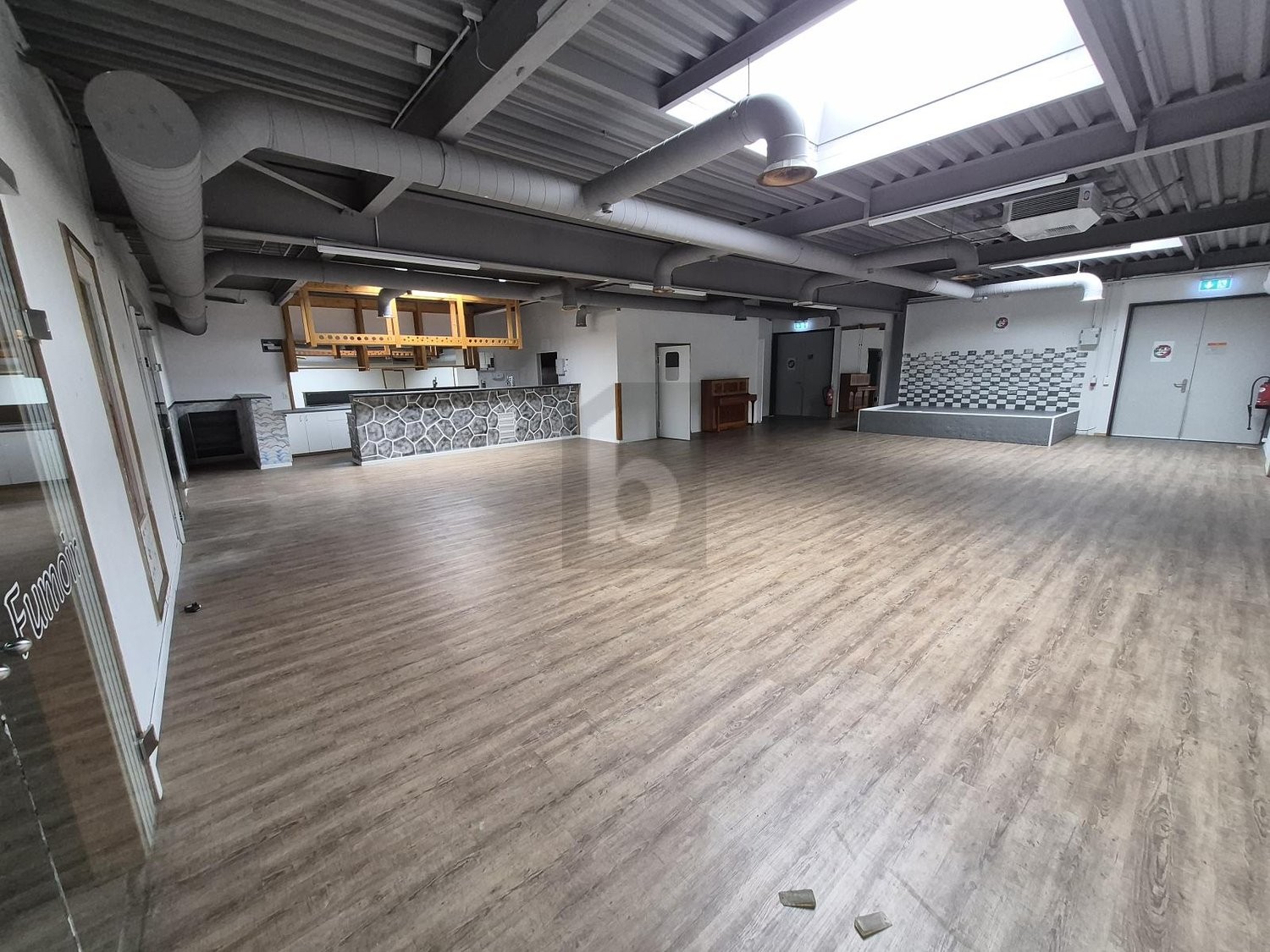 Ristorante di 299m²