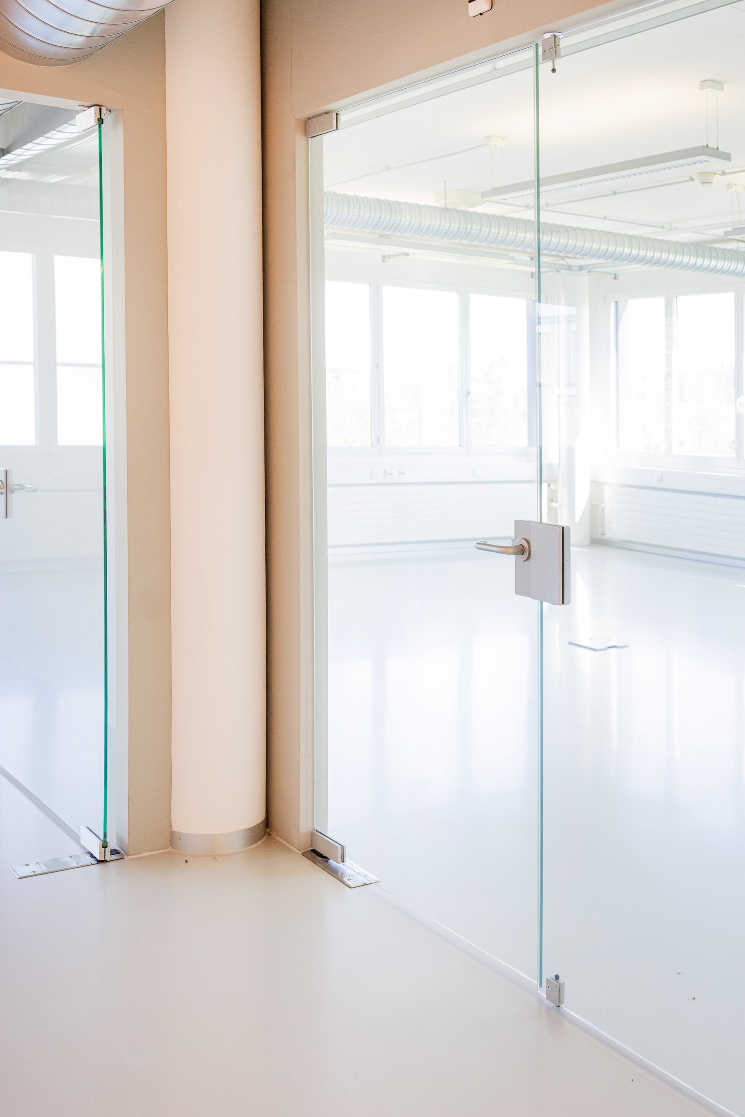 55m² office
