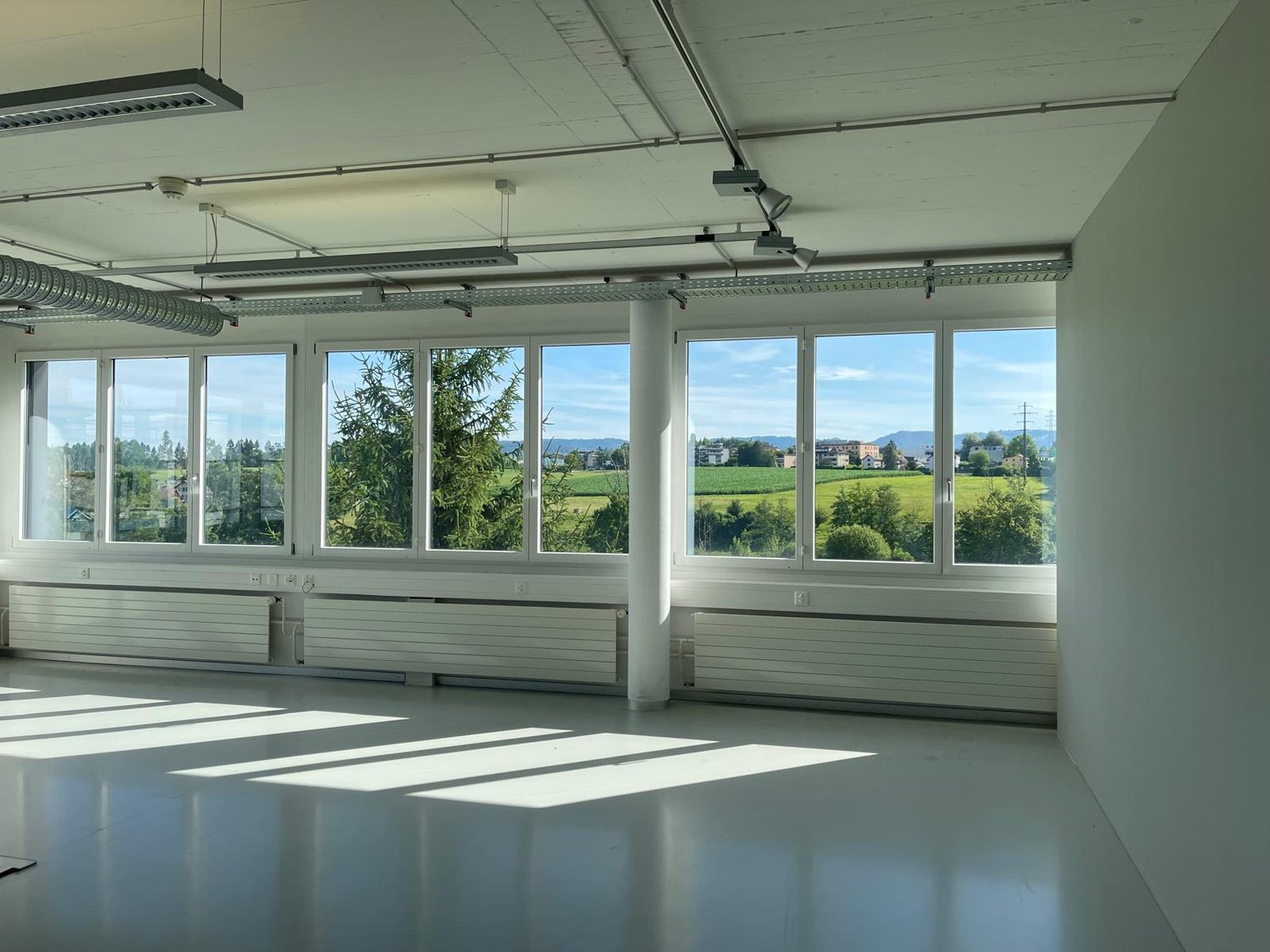 55m² office