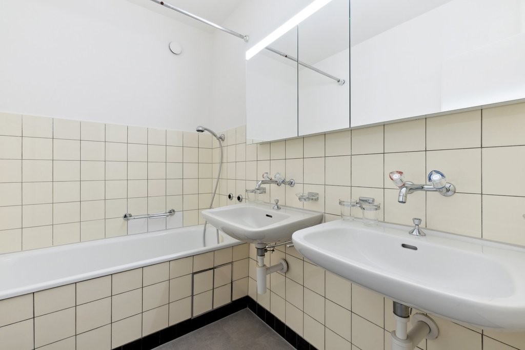 3 rooms apartment (4)
