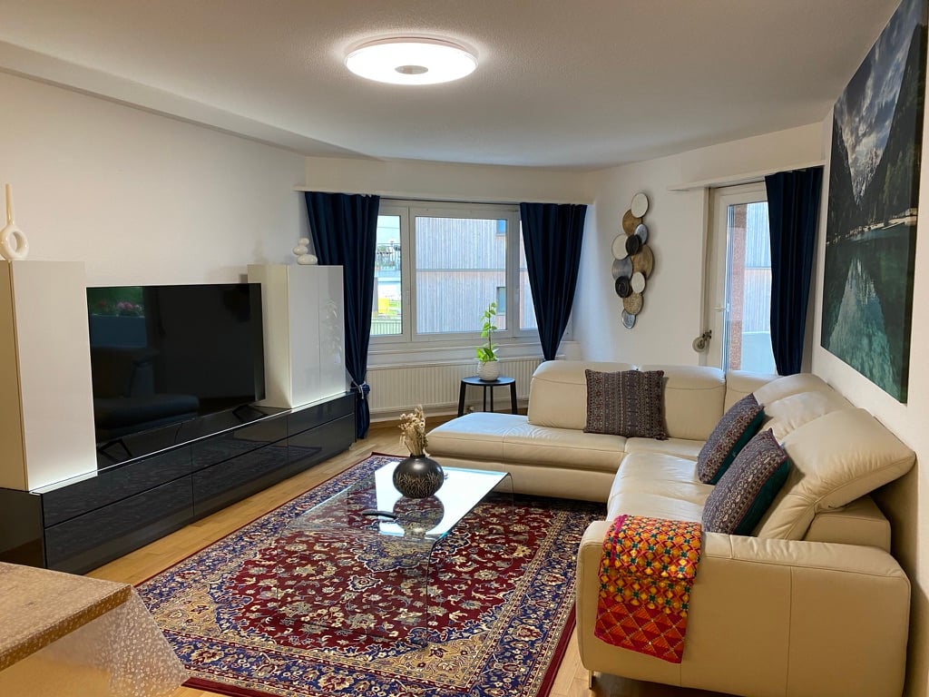 Möblierte 4 ½ Zimmer-Wohnung