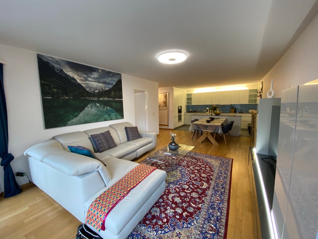 Möblierte 4 ½ Zimmer-Wohnung