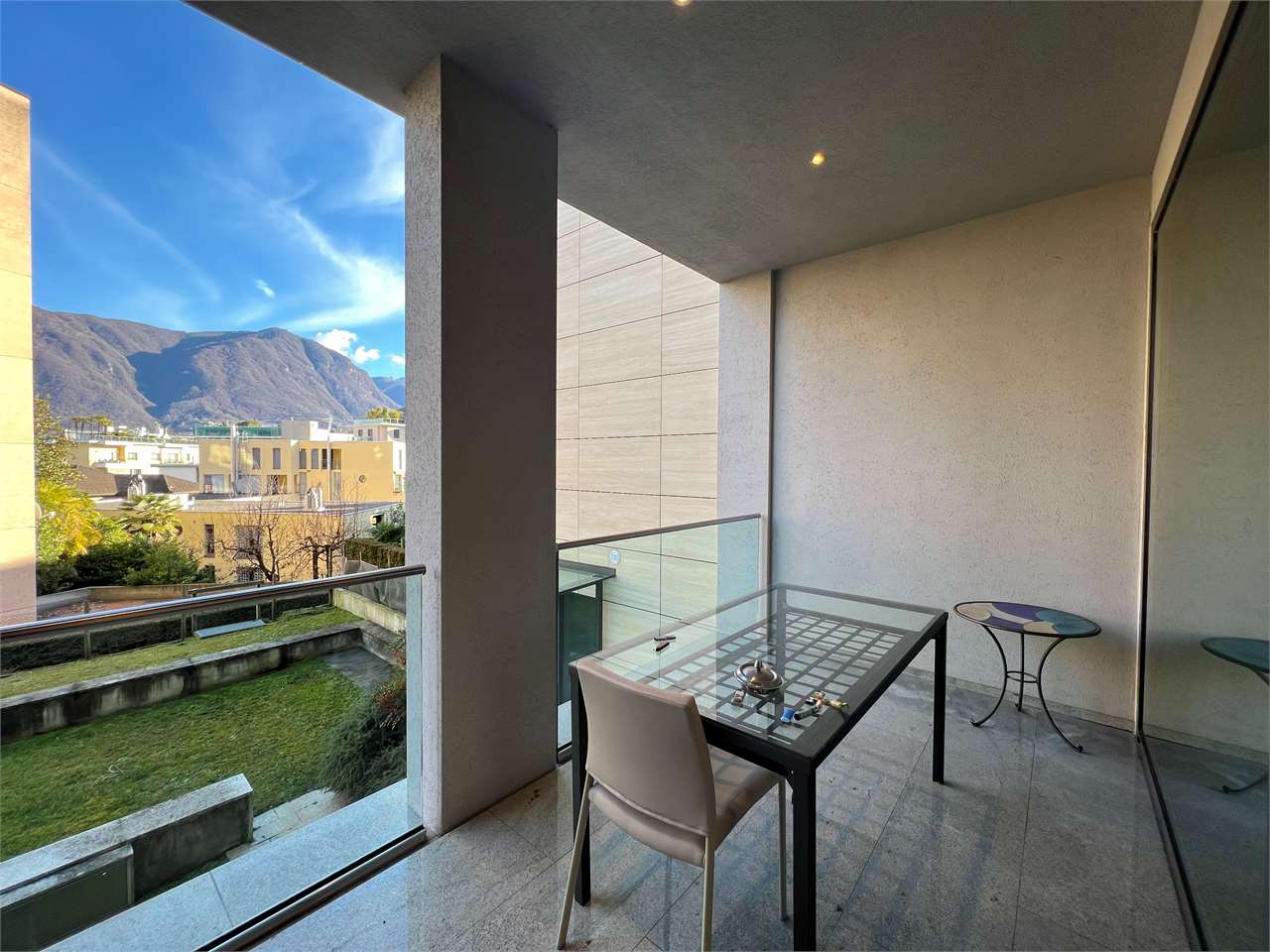 2 ½ rooms furnished flat