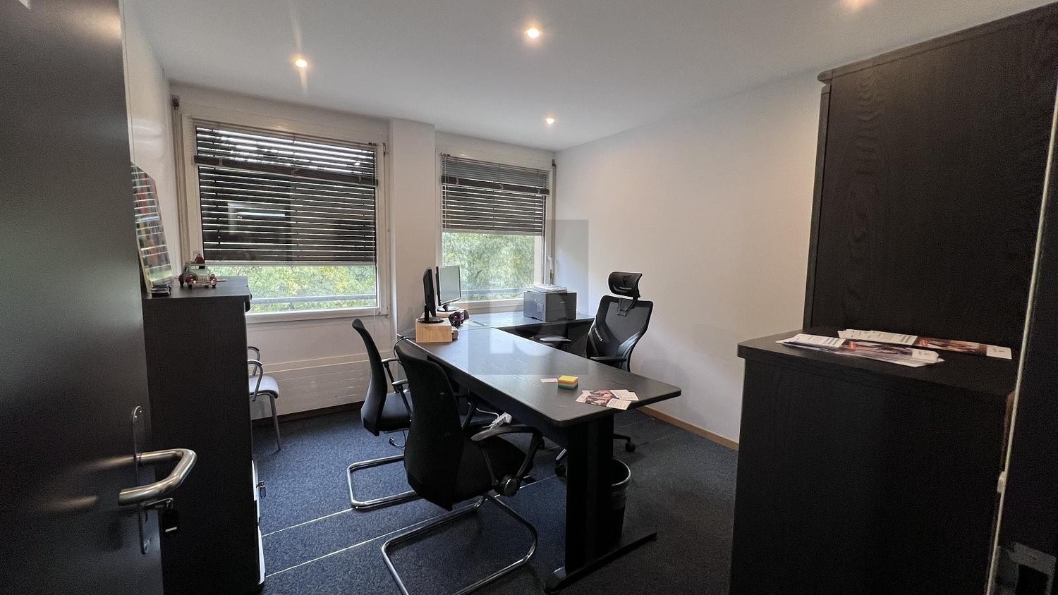 9m² office