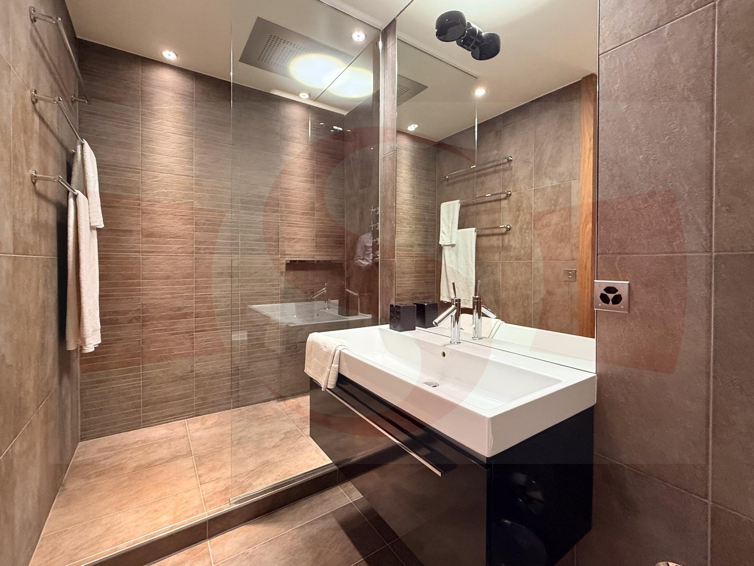 5-Zimmer-Wohnung, Foto 8 von 10