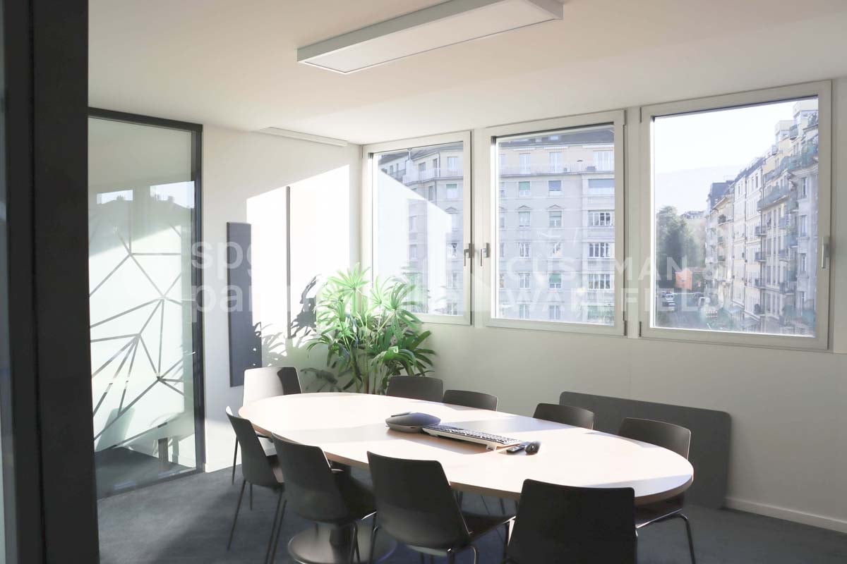 154m² office