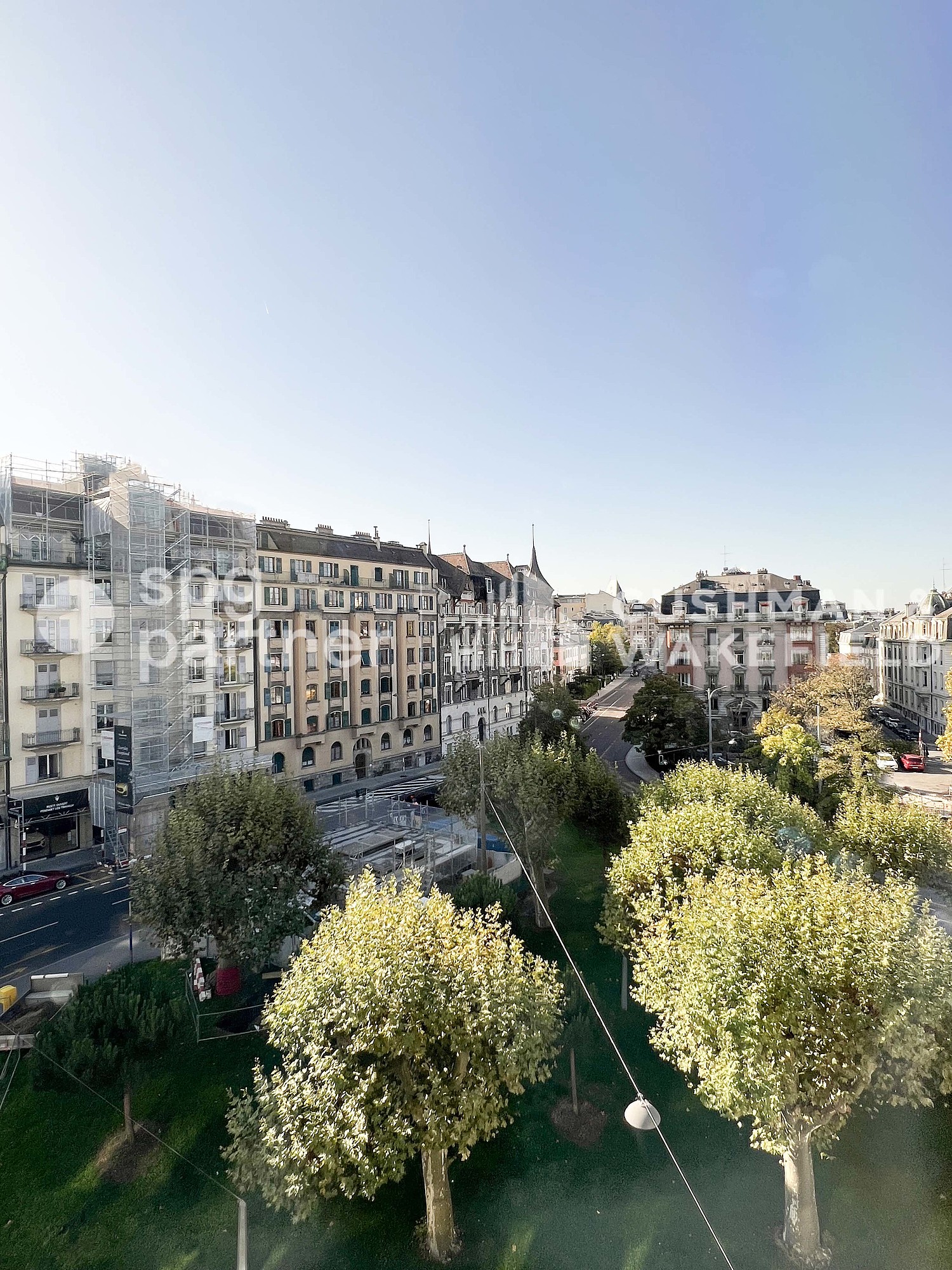 154m² office