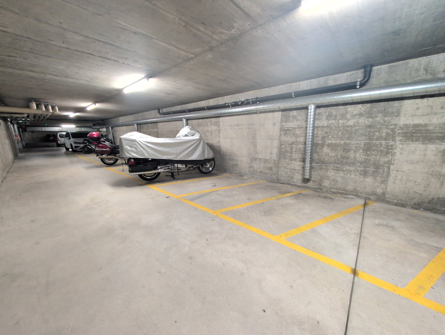 Covered bike parking, photo 7 of 9