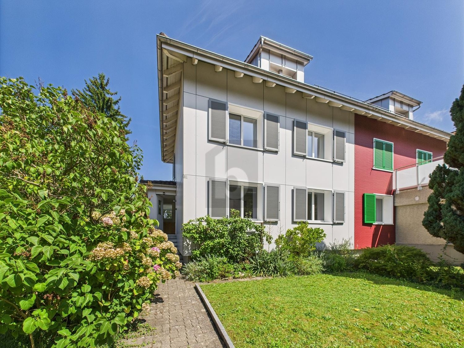 4 ½ rooms row house, Foto 1 von 4