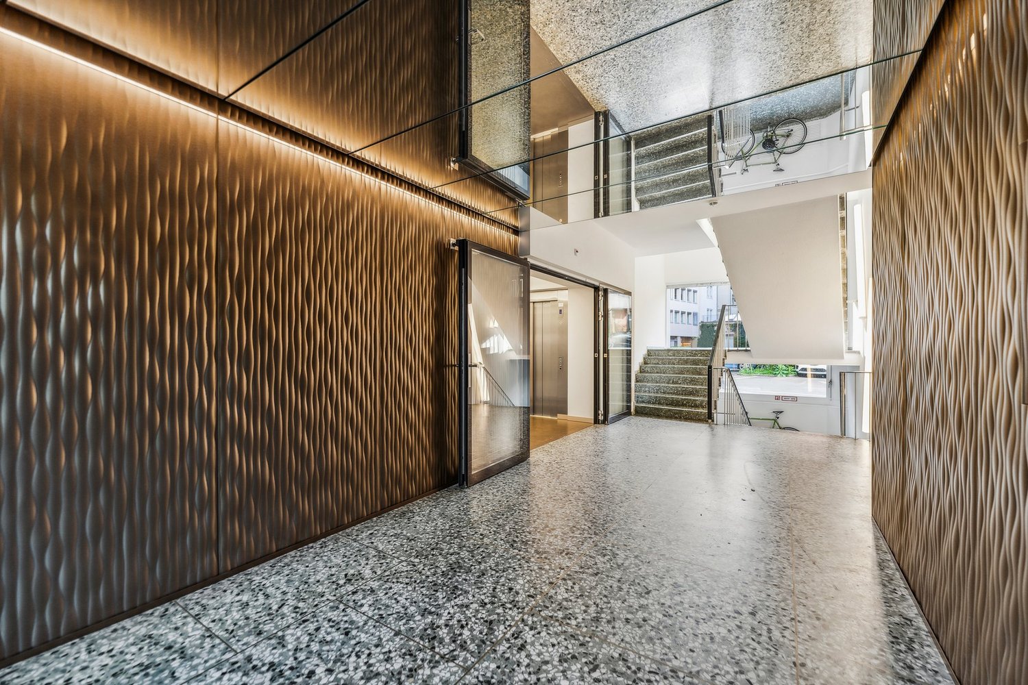 276m² office, Foto 2 von 10