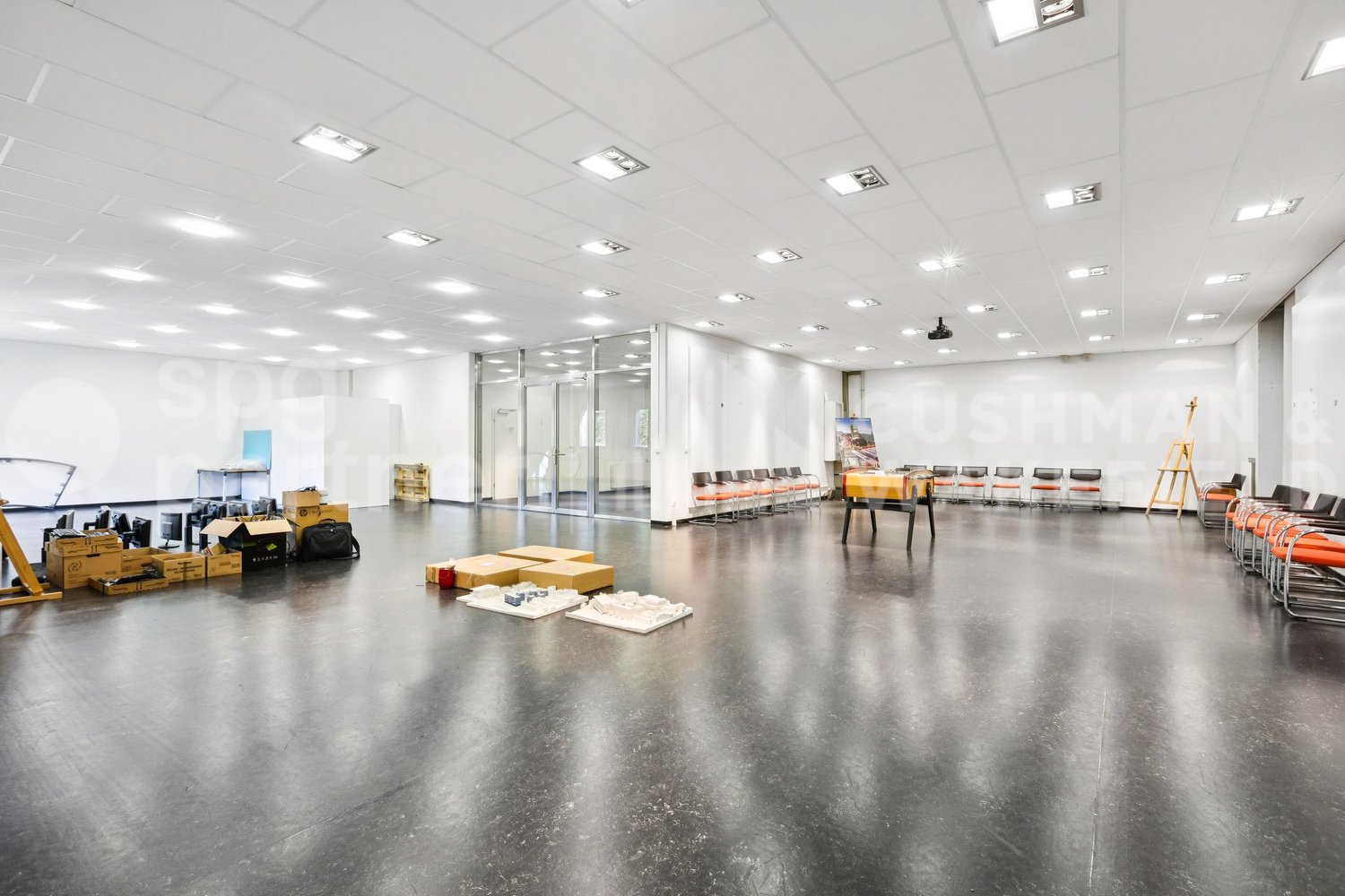 1024m² commerciale