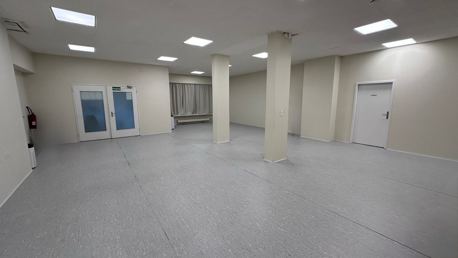 277m² shop, Foto 2 von 6