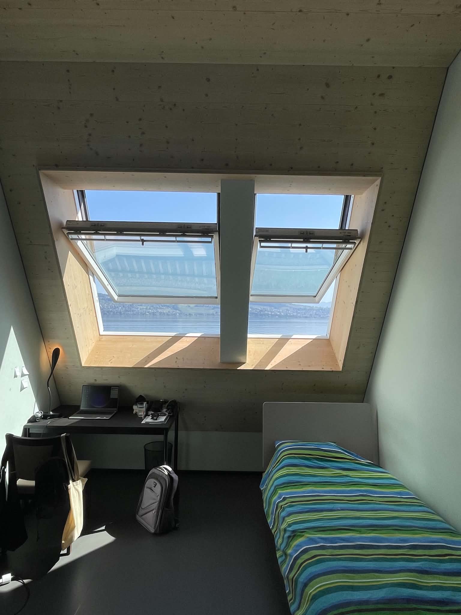 ROOM FOR 1-14.09