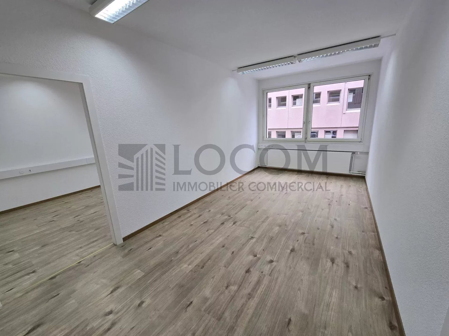 100m² shop, Foto 5 von 10