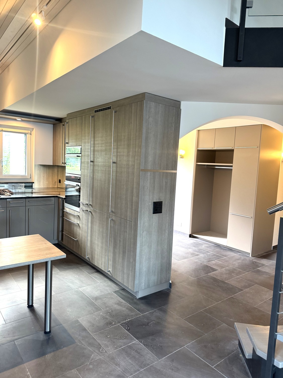 10 rooms apartment