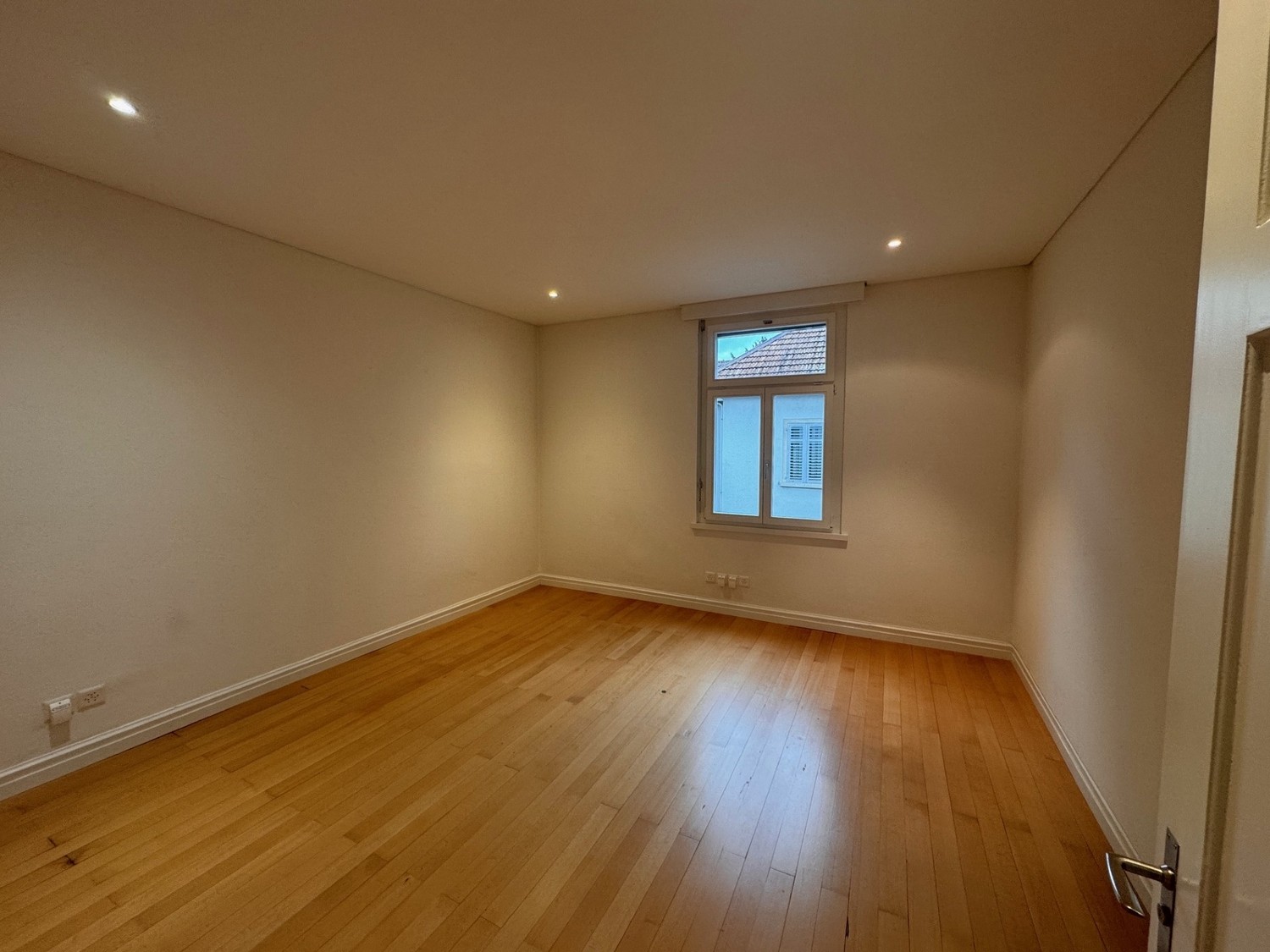 5 ½ rooms apartment, foto 5 di 9