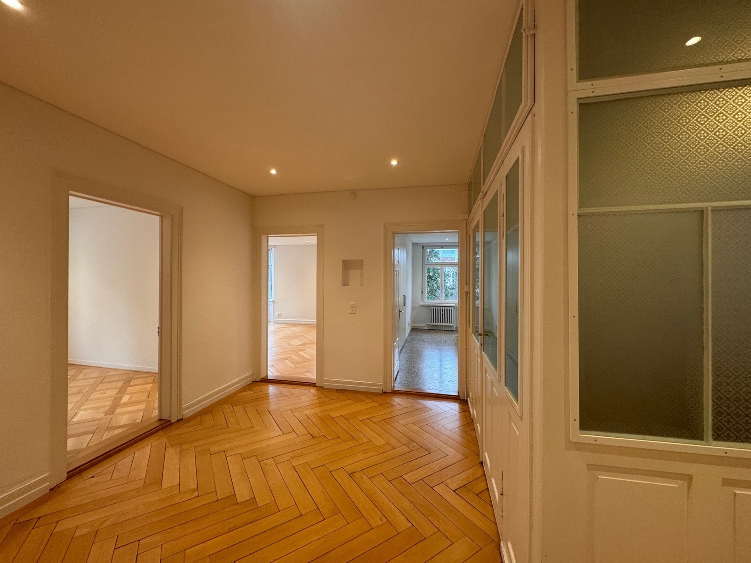 5 ½ rooms apartment, foto 6 di 9