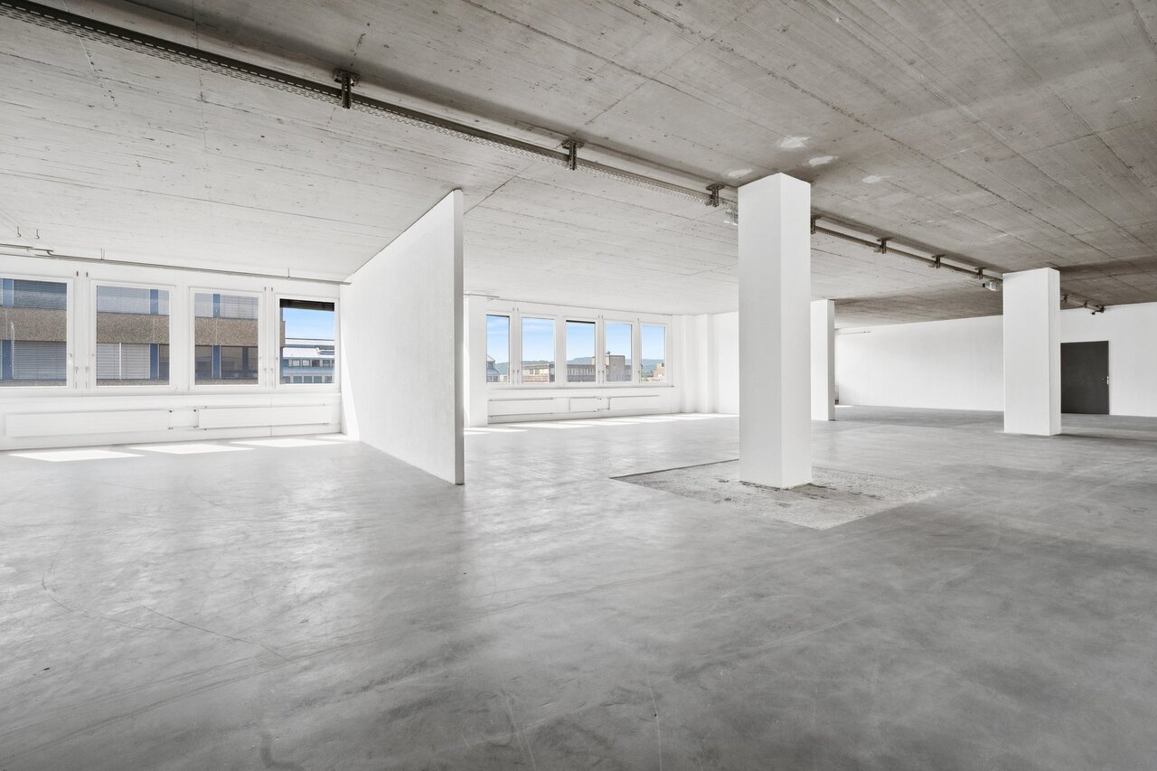 389m² commerciale