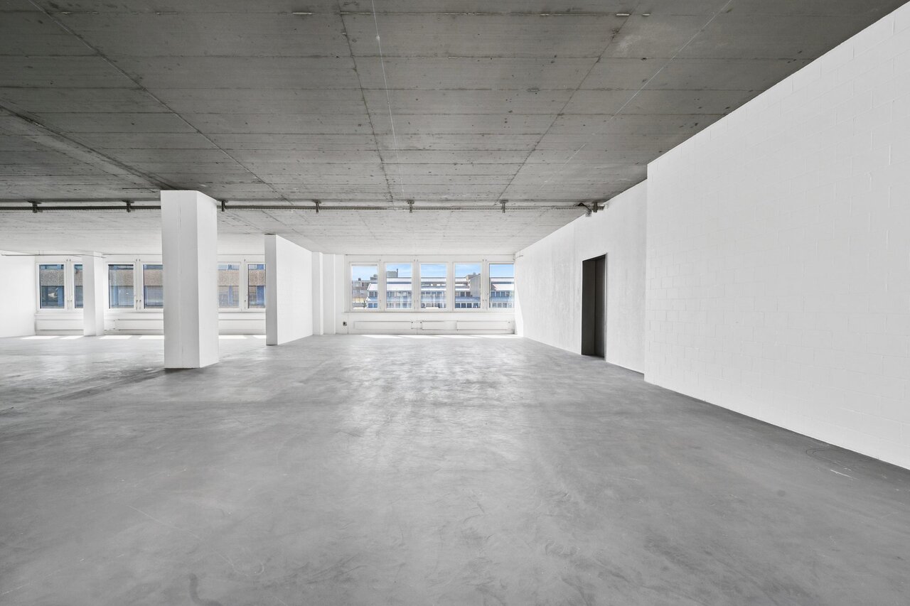 389m² commerciale
