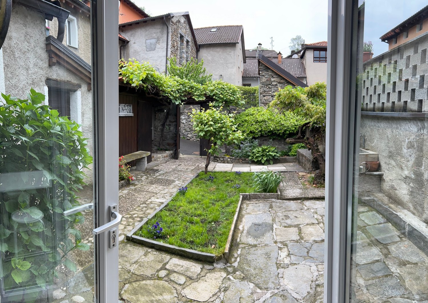 1 Zimmer Einfamilienhaus