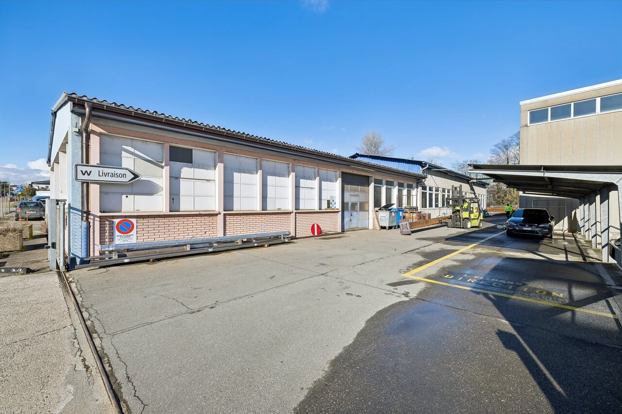 636m² workshop