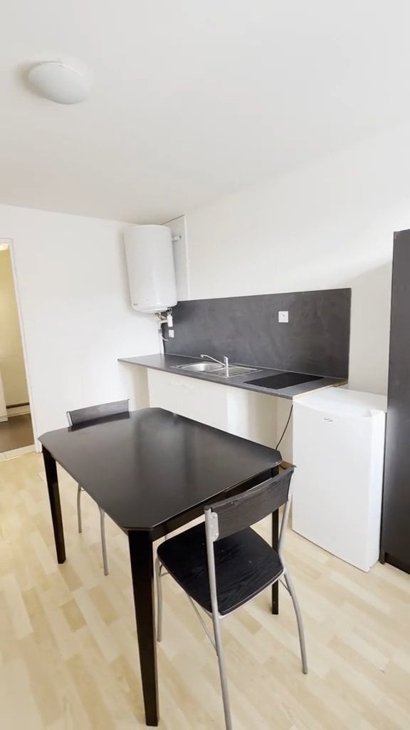 1 room apartment, photo 1 sur 3