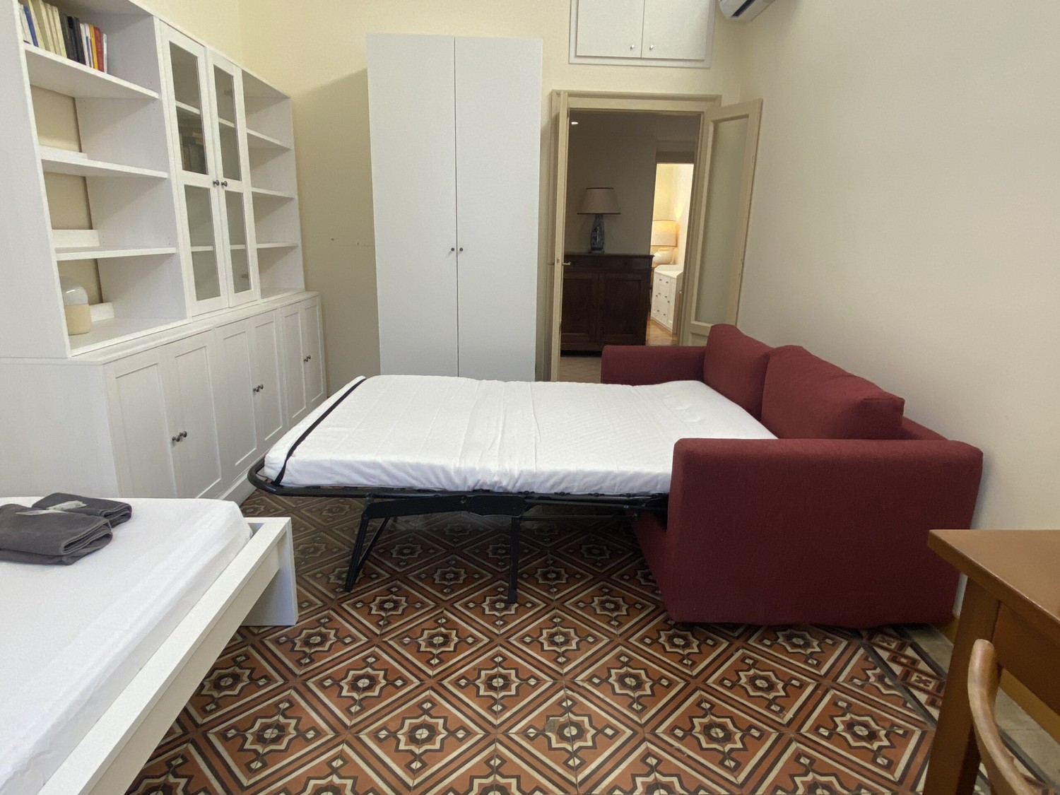 1-Zimmer-Apartment, Foto 1 von 10