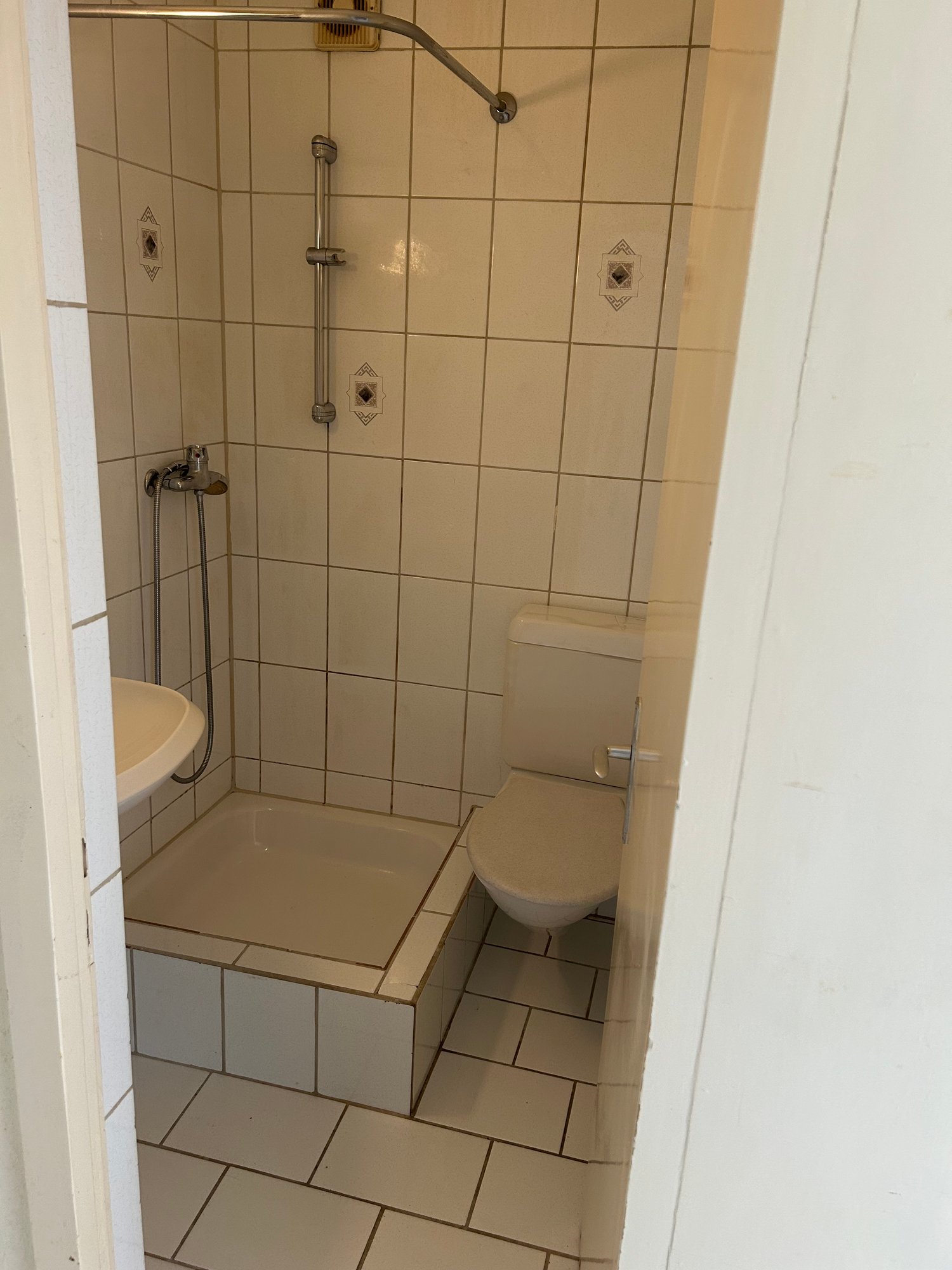 1 room apartment, Foto 6 von 6