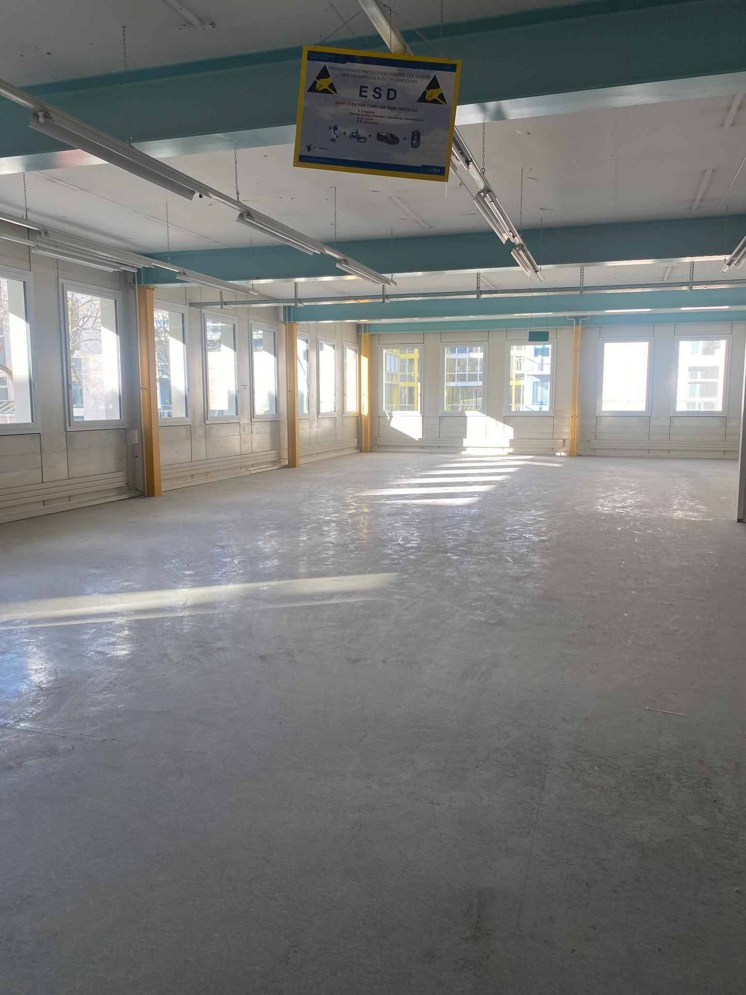 365m² commercial