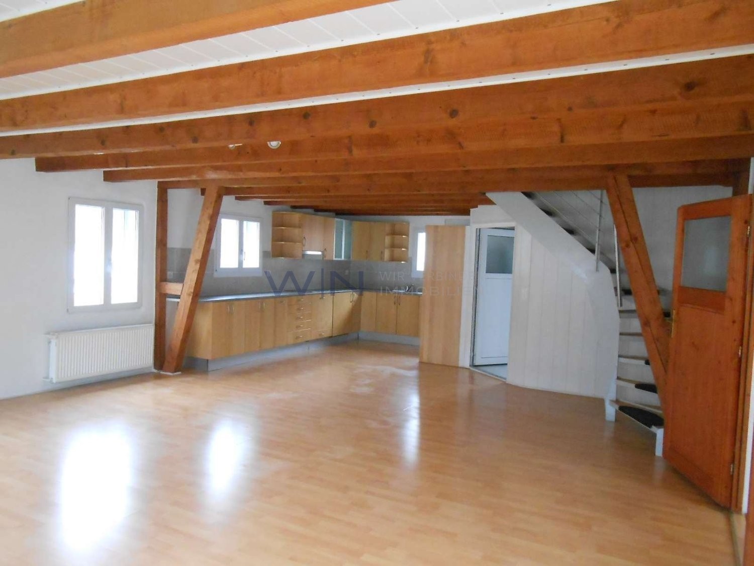 16 ½ rooms multi family house, Foto 2 von 10