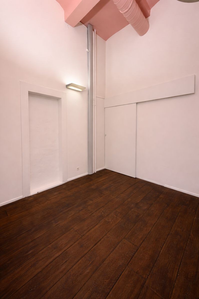 12m² commercial